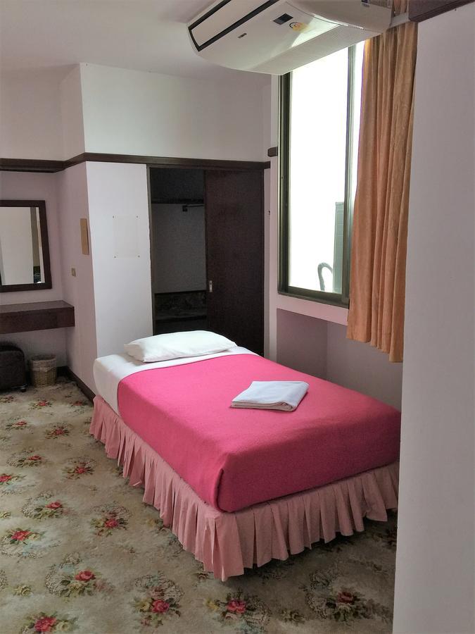 Daeng Plaza Hotel Пхукет Екстер'єр фото
