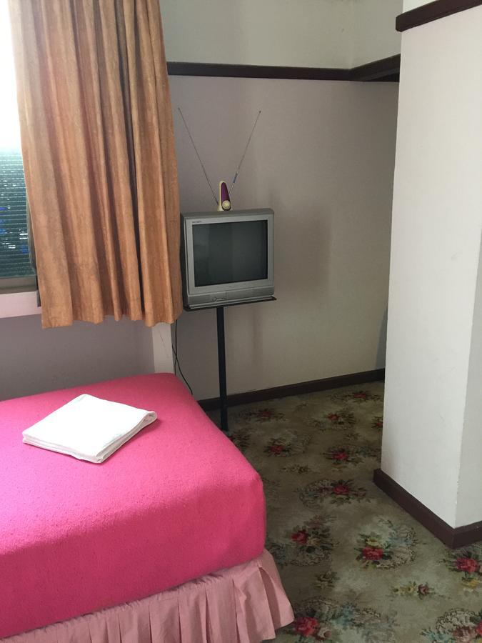 Daeng Plaza Hotel Пхукет Екстер'єр фото
